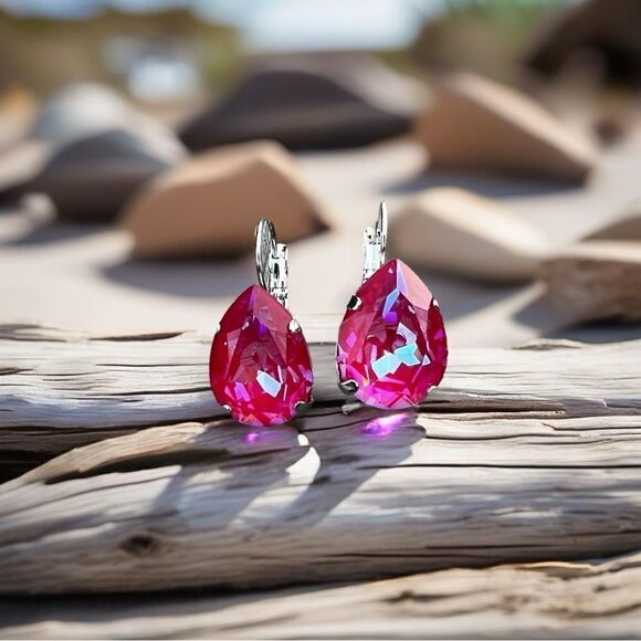 Earrings with reddish/pinkish Swarovski crystal - Picture 3 of 5